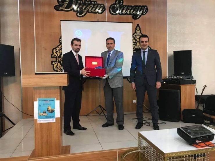 Altıntaş’ta ’Kapanmayan Yaramız Kudüs’ Konulu Konferansı