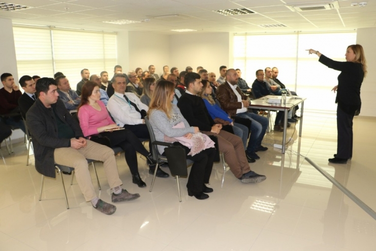 Eğitimlerle Hizmet Kalitesi Daha Da Yükseliyor