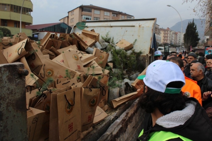 Safranbolu’da ‘Ağaç Kesme, Fidan Dik’ Kampanyası