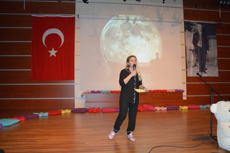 Ted Şanlıurfa Kolejinde Şiir Dinletisi