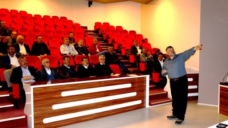 Sarıgöl’de Üreticiler Mağdur Olmasın Diye ’Çek’ Semineri Düzenlendi