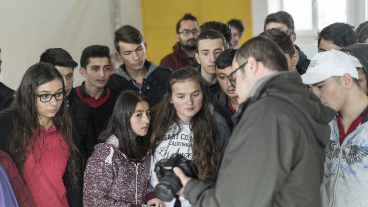 Öğrencilere Fındık Temalı Fotoğrafçılık Kursu Veriliyor