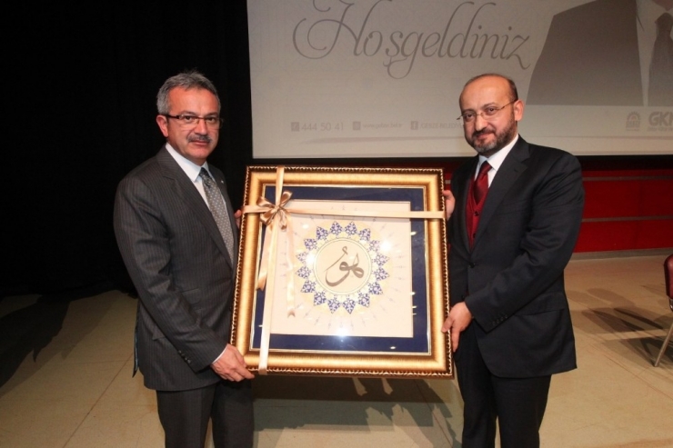 Yalçın Akdoğan Gebze’de Konferans Verdi