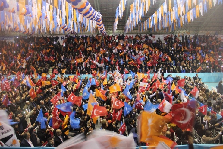 Başbakan Yıldırım: "Yunanistan Ege’de ‘Cinlik’ Yapmaya Kalkıyor"