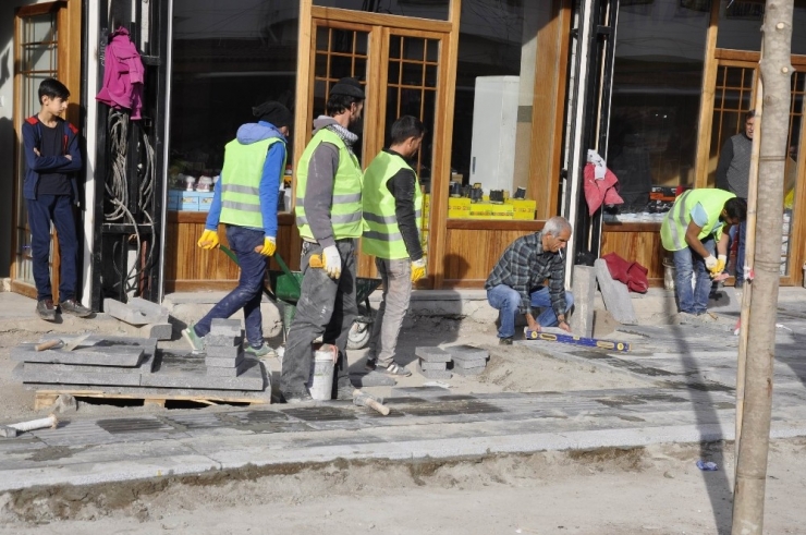 Melik Ahmet Caddesi Çalışmalarında Sona Yaklaşılıyor