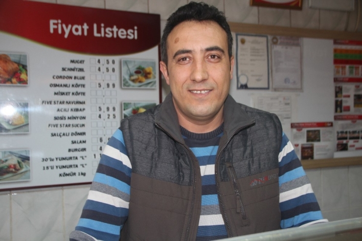 Vatandaş Hindi Ve Kırmızı Et Yerine Tavuk Tercih Ediyor