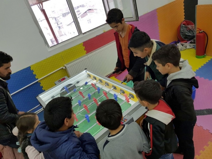 Hakkari’de ‘Çocuk Oyun Merkezi’ne Yoğun İlgi