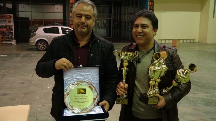 Kahramanmaraş’ta Kanaryalar Yarıştı