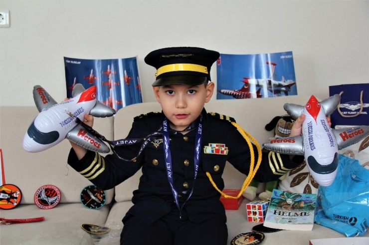 8 Yaşındaki Sp Hastası Aygün’ün Pilotluk Hayali Gerçek Oldu