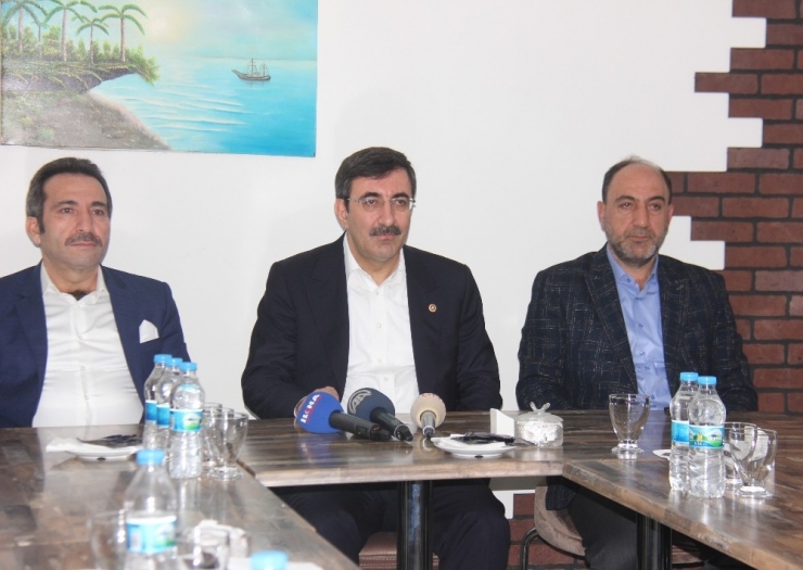 Ak Parti’li Yılmaz: “Ekonomimiz 1 Milyon 233 Bin Yeni İstihdam Üretmiş”