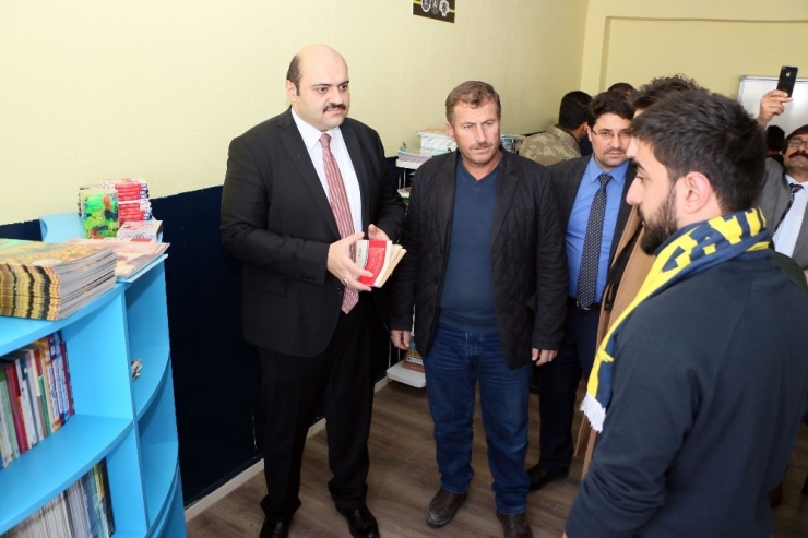 Toprakkale’de Kütüphane Sevinci