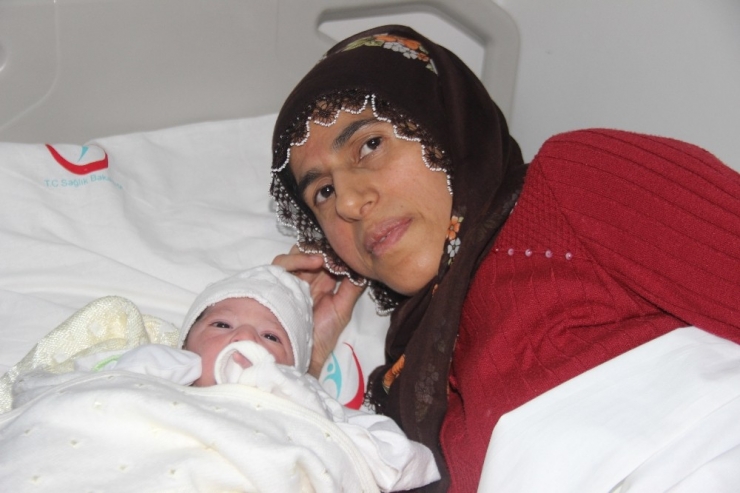 Elazığ’da 2018’in İlk Bebekleri "Yusuf" Ve Hatice" Oldu