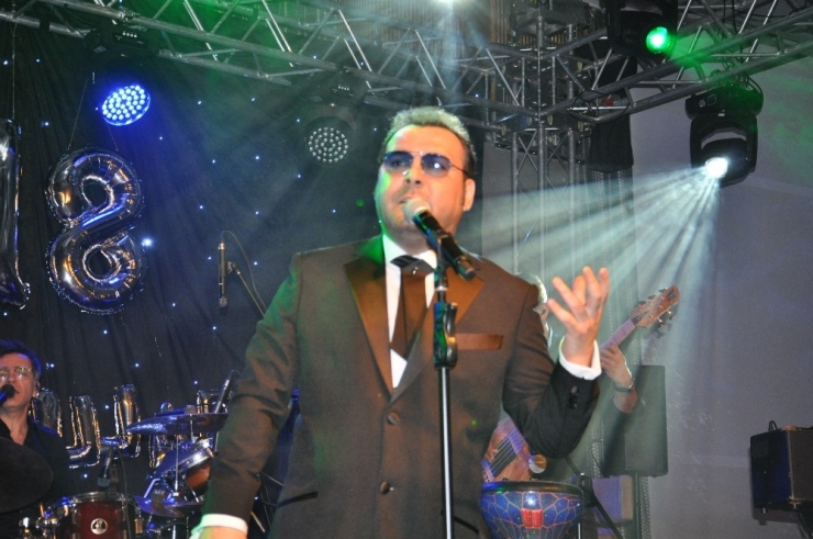 Bursalılar Yeni Yıla Yaşar İle Girdi