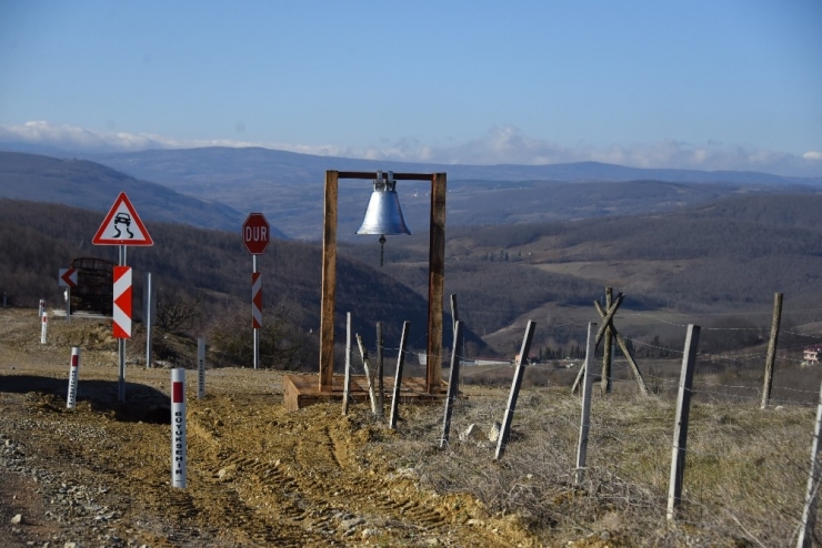 Kurtuluş Yolu Üzerine ’Yol Gösterici Çanlar’