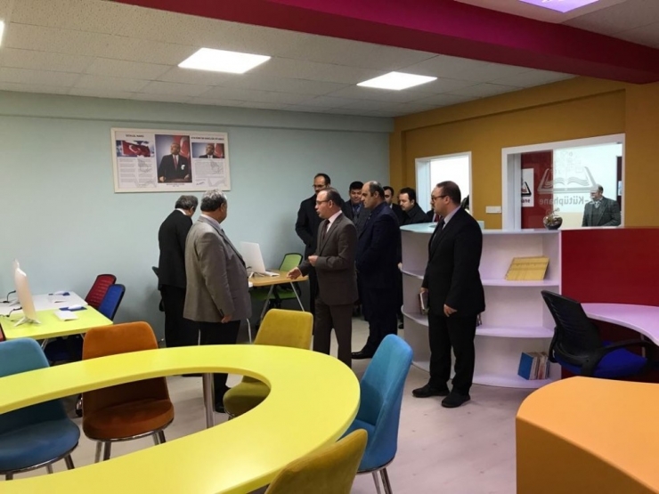 Burhaniye’de Kütüphanelerin Nitelikleri Günden Güne Artıyor