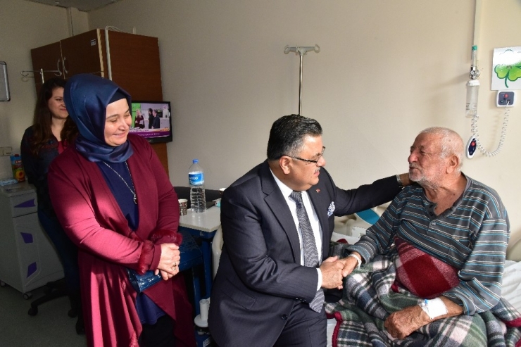 Başkan Yağcı’dan Hastane Ziyareti