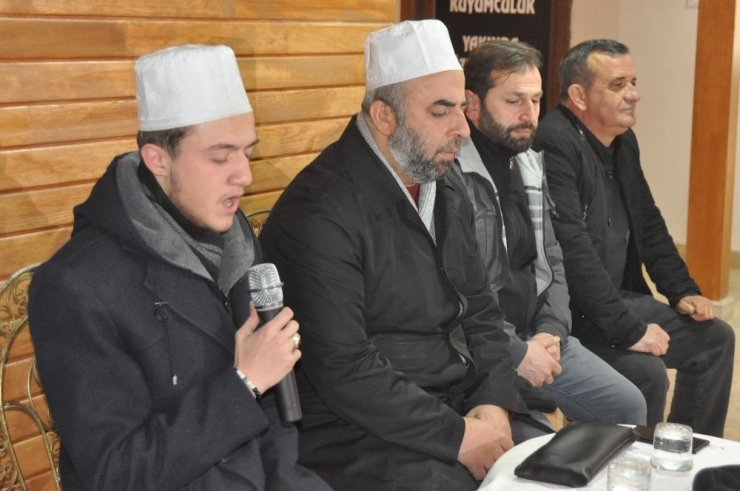 Tarihî Han Esnafı Duayla İş Başı Yapıyor