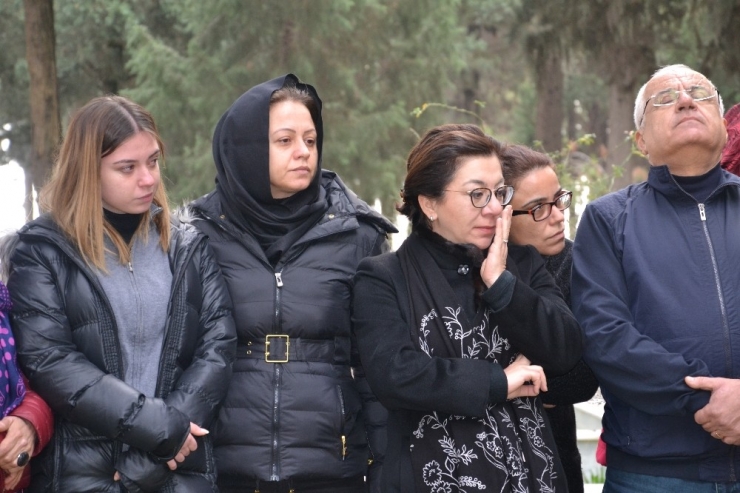 Chp’li Eski Başkan Mezarı Başında Anıldı