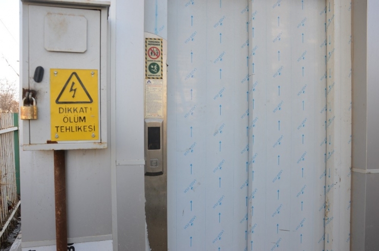 Mahalleli Üst Geçit İstiyor