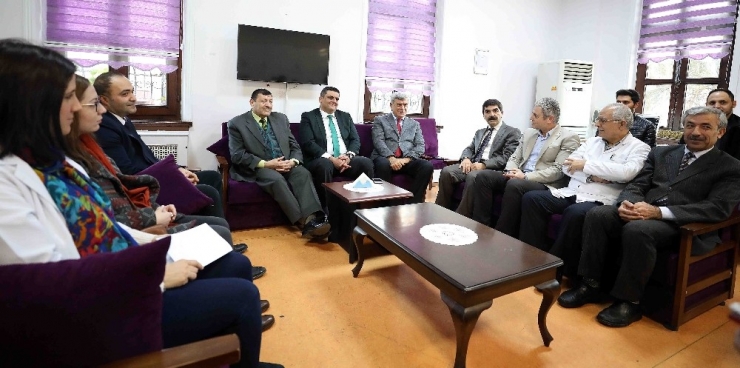 Başkan Karaosmanoğlu: "Eğitime Ciddi Bütçeler Ayırıyoruz’’