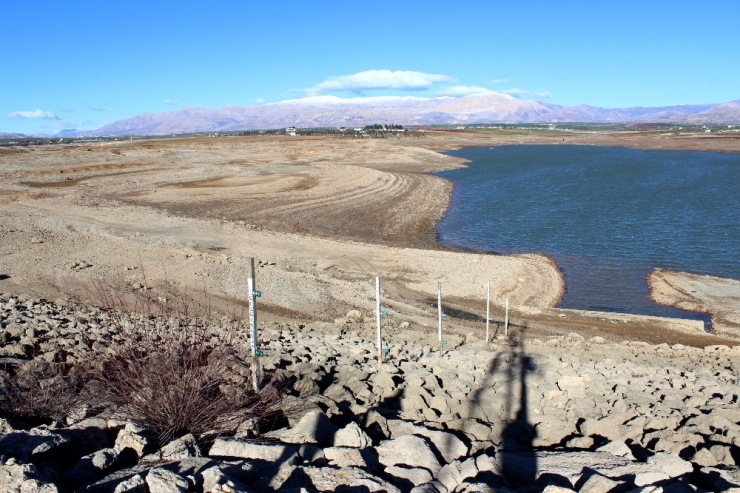 Barajlardaki Su ‘Ölü Hacim’ Seviyesine Düştü