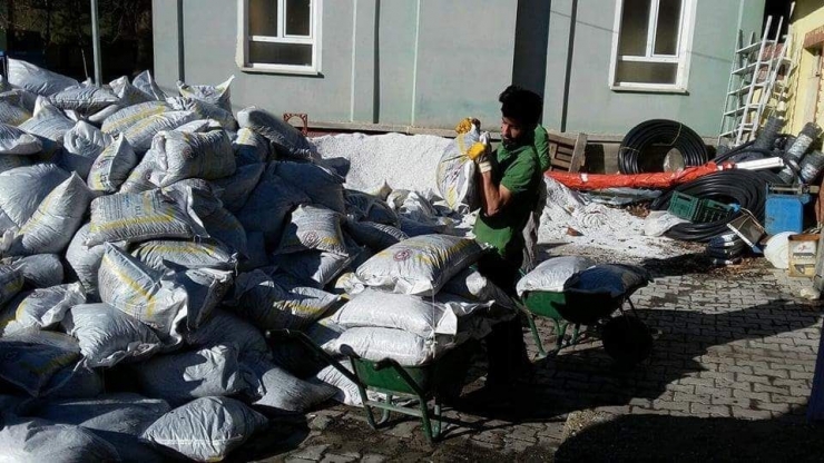 Okul Harçlıklarını ’Kömür’den Çıkartıyorlar