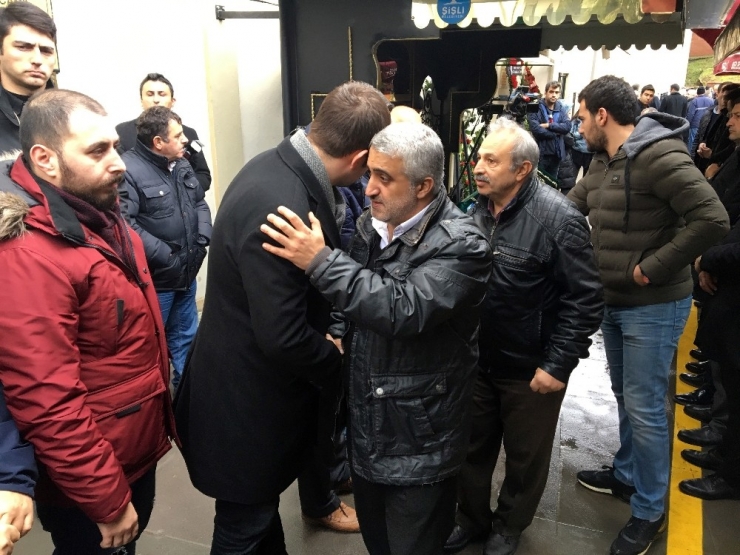 Başbakan Yıldırım Dayısının Oğlunu Son Yolculuğuna Uğurladı