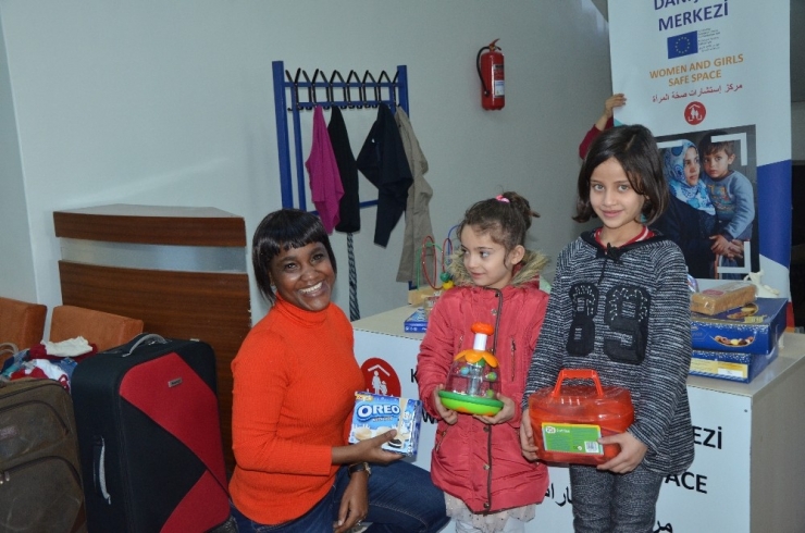 Kadın Sağlığı Danışma Merkezi Projesi Mültecilere Umut Oluyorlar