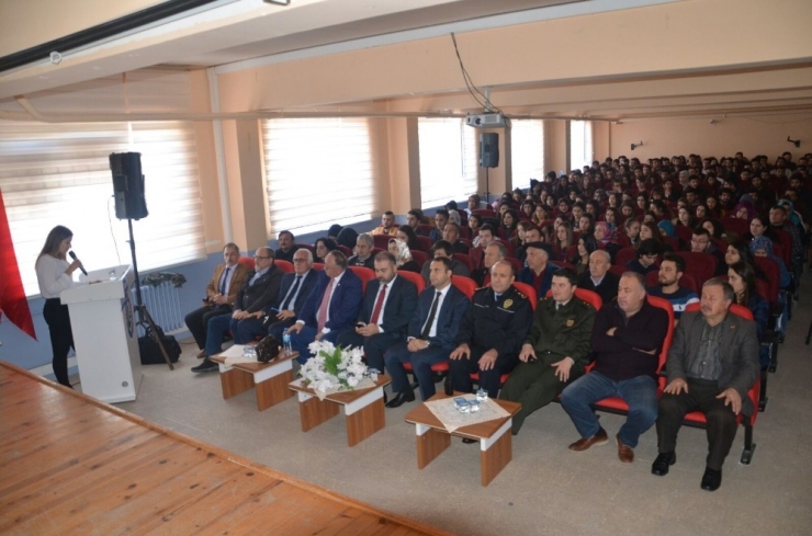 Görele’de “Kuşdili Kültürü” Paneli Düzenlendi