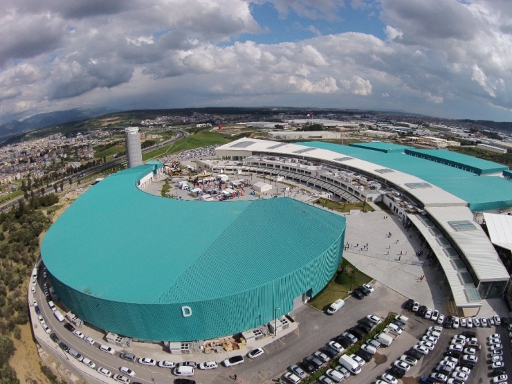 İzmir Fuarcılığı Göz Kamaştırıyor