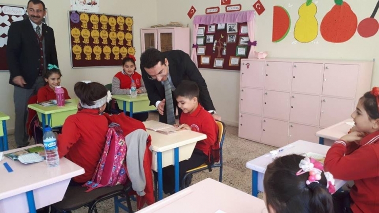 Kaymakam Özerden’den Eğitime Destek