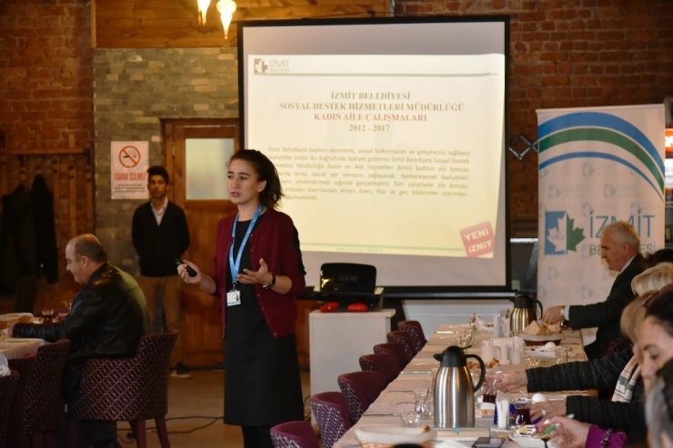 Kadın Çalışmaları Komisyonu İzmit Belediyesi’nin Ev Sahipliğinde Toplandı