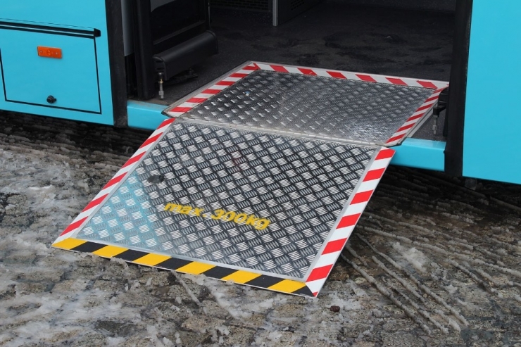 Kafkas Üniversitesi Araç Filosunu Genişletiyor