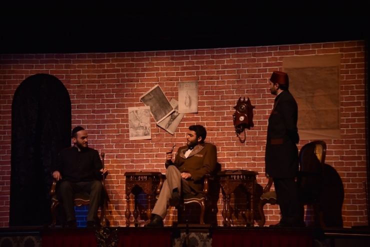 “Abdülhamid Ateş Çemberi”ne Sanatseverlerden Yoğun İlgi