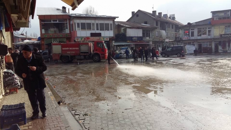 Hasköy’de Yol Yıkama Çalışması