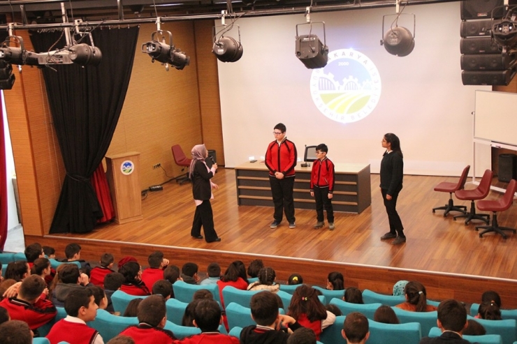 ‘Aile Ve Çocuk’ Seminerlerinin İlki Geyve’de Düzenlendi