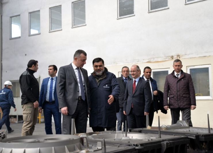 Vali Büyükakın Bozüyük Osb’de İncelemelerde Bulundu