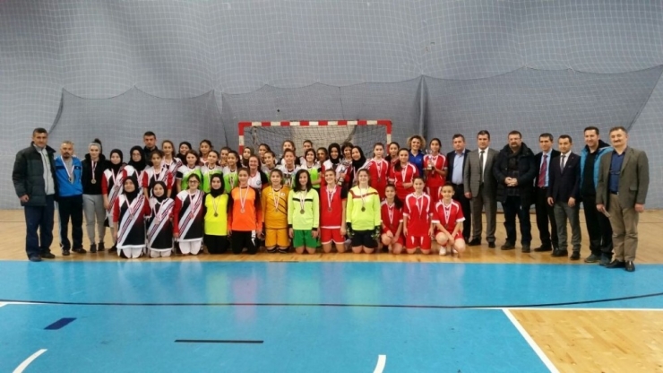 Sahası Olmayan Okul Futsal Şampiyonu Oldu