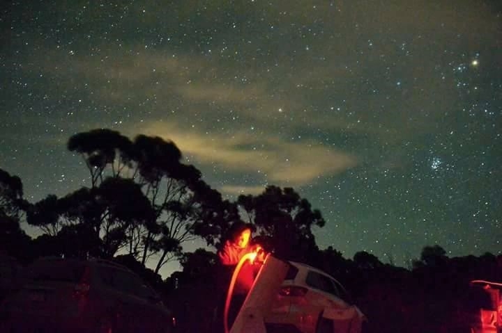 Astronomi Tutkunları Mangal Eşliğinde Galaksiyi İnceledi