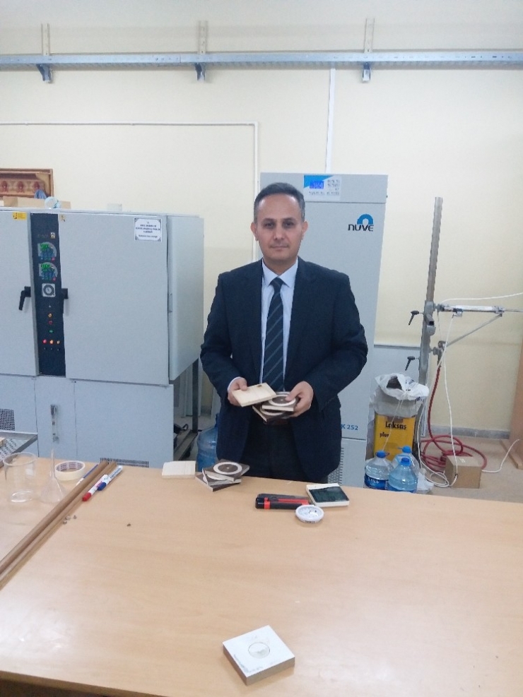 Üniversiteliler, Ahşap Modifikasyonunu Alanında Çevreci Yöntem Geliştirdi