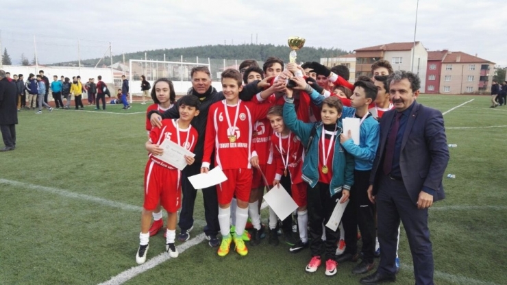 Edebali Ortaokulu Başarıları İle Göz Dolduruyor