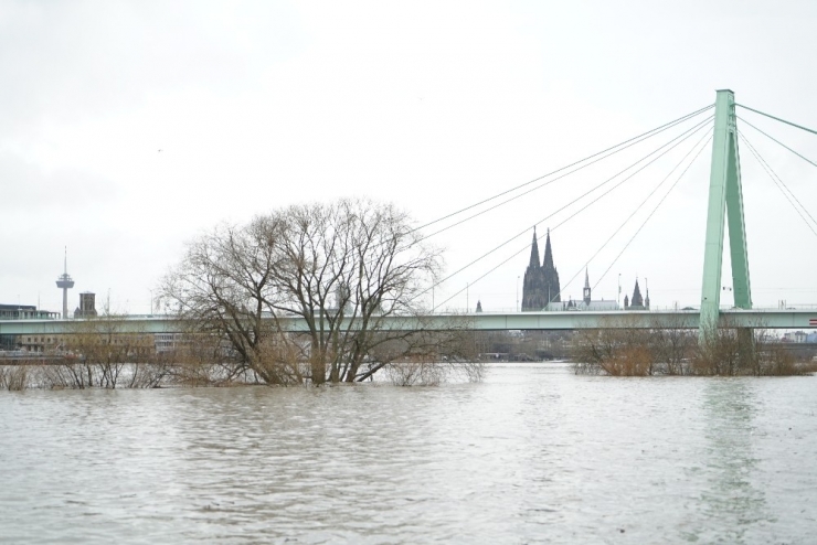 Almanya’da Su Baskını Tehlikesi