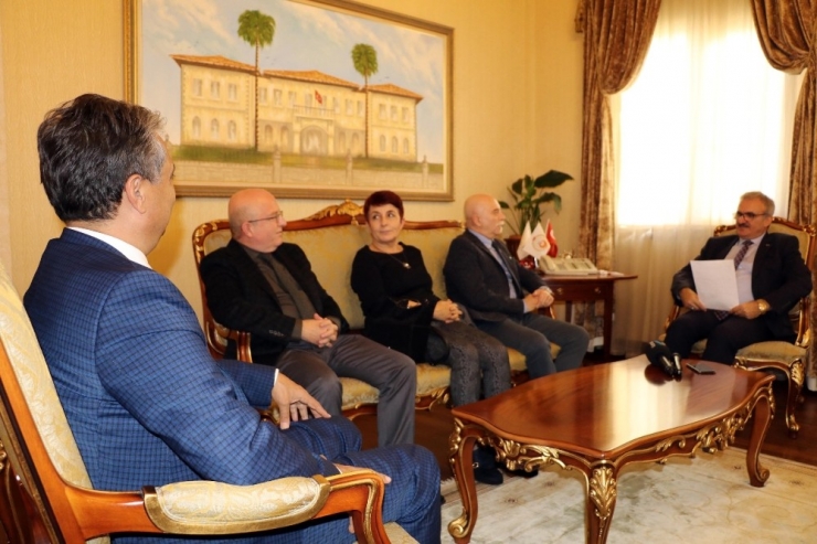 Babalarının ‘Okul’ Vasiyetini Yerine Getirdiler