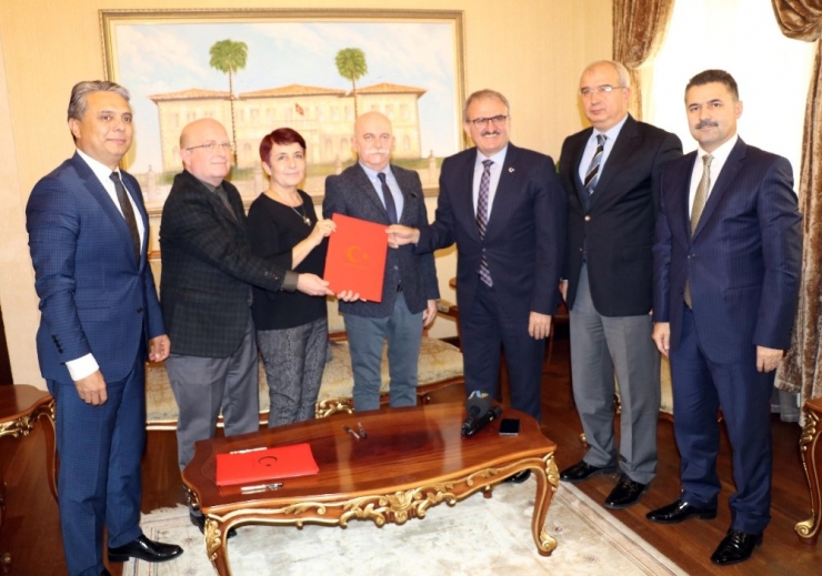 Babalarının ‘Okul’ Vasiyetini Yerine Getirdiler