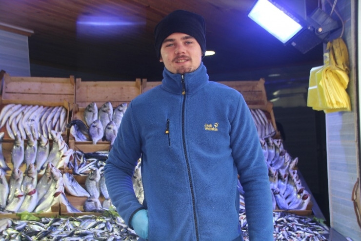 Balık Az, Fiyatı Çok