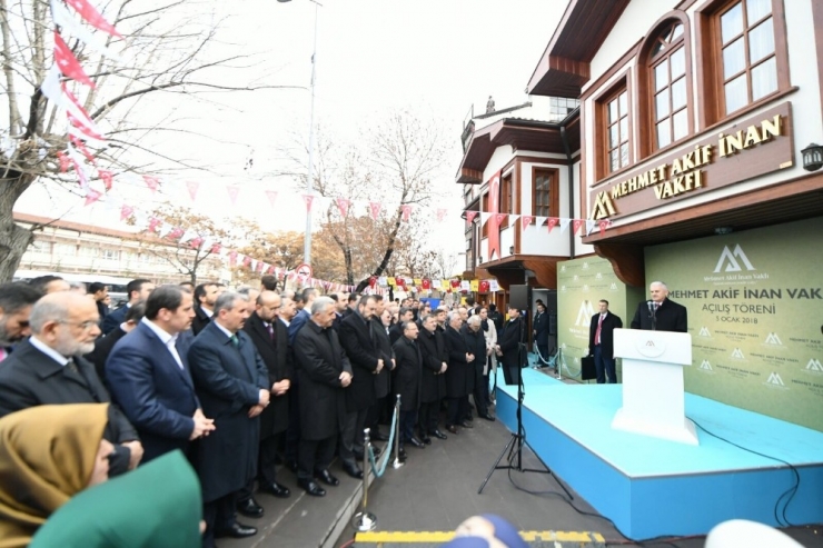 Başbakan Yıldırım: “Ptt Yarım Milyar Civarında Kar Ediyor”