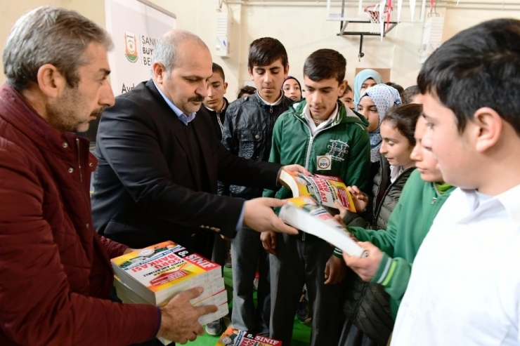 Büyükşehirden Öğrencilerin Eğitimine Destek