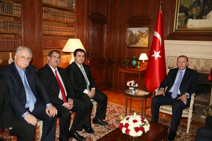 Cumhurbaşkanı Erdoğan, İslam Konseyi Temsilcilerini Kabul Etti