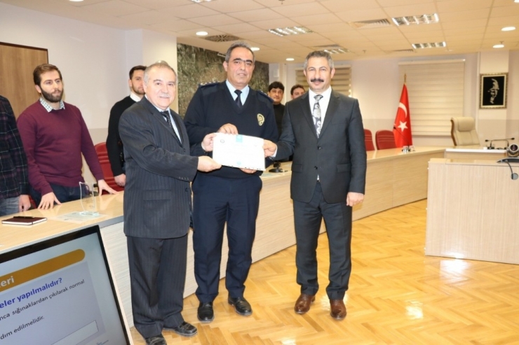 Emniyet Müdürlüğü’nde Kbrn Eğitimi