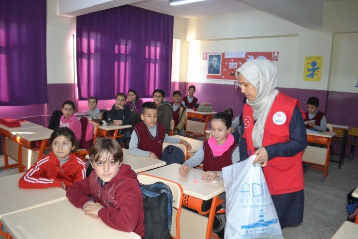 Salihli’de Öğrencilere Uygulamalı Spor Eğitimi